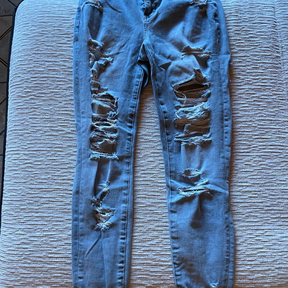 Light Blue Ripped Jeans. American Eagle. Size 2